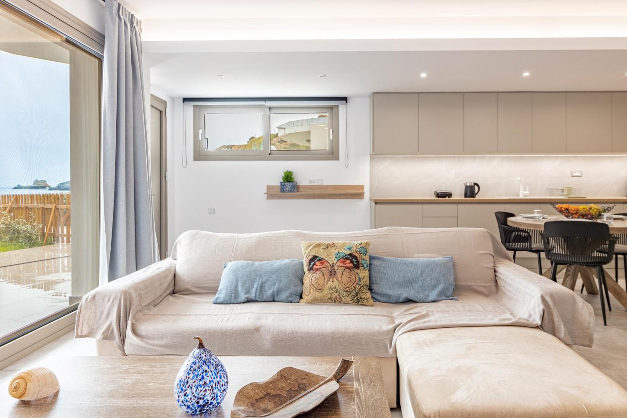 Dreamwave Residence - Unique Holidays By The Sea Ligaria  Exteriör bild